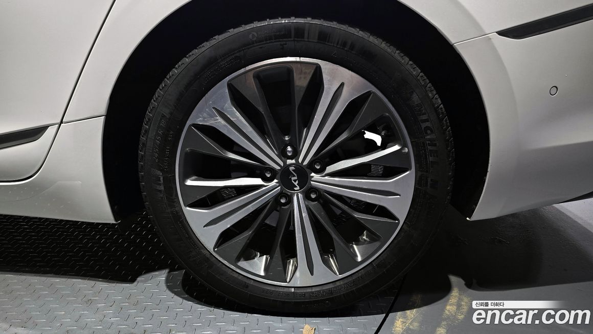 Kia K8 2023