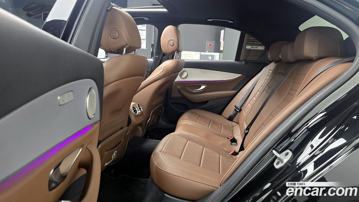 Mercedes-Benz E-Class 2021