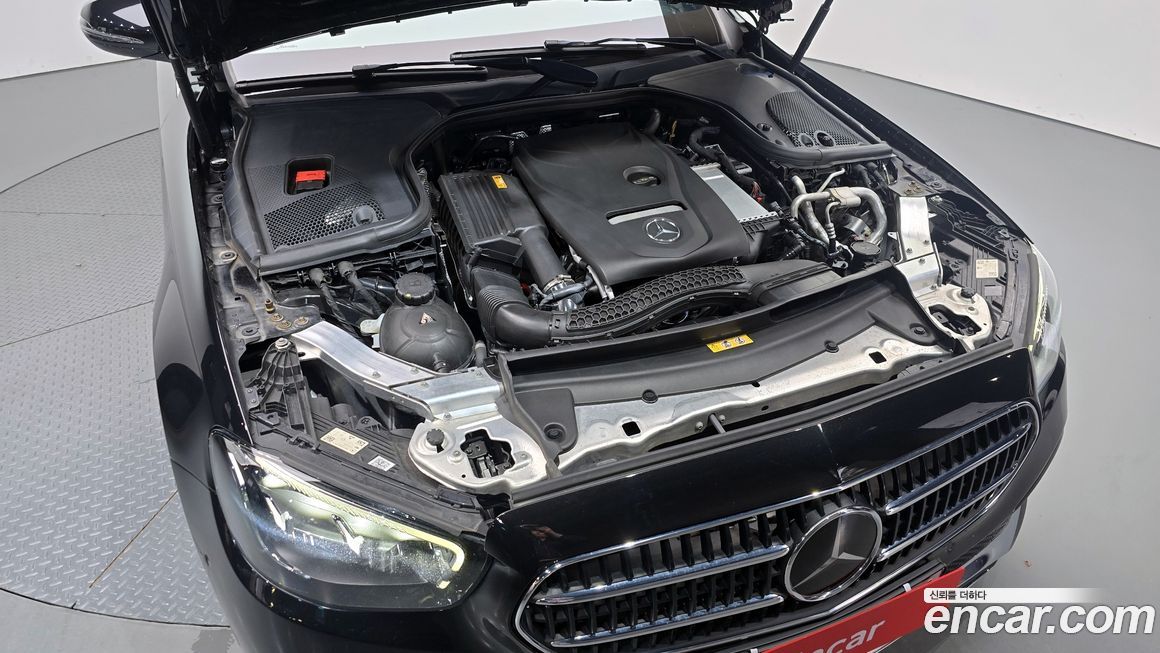 Mercedes-Benz E-Class 2021