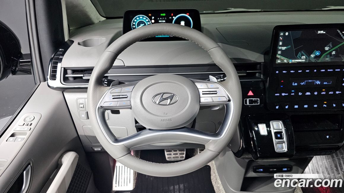 Hyundai Staria 2022