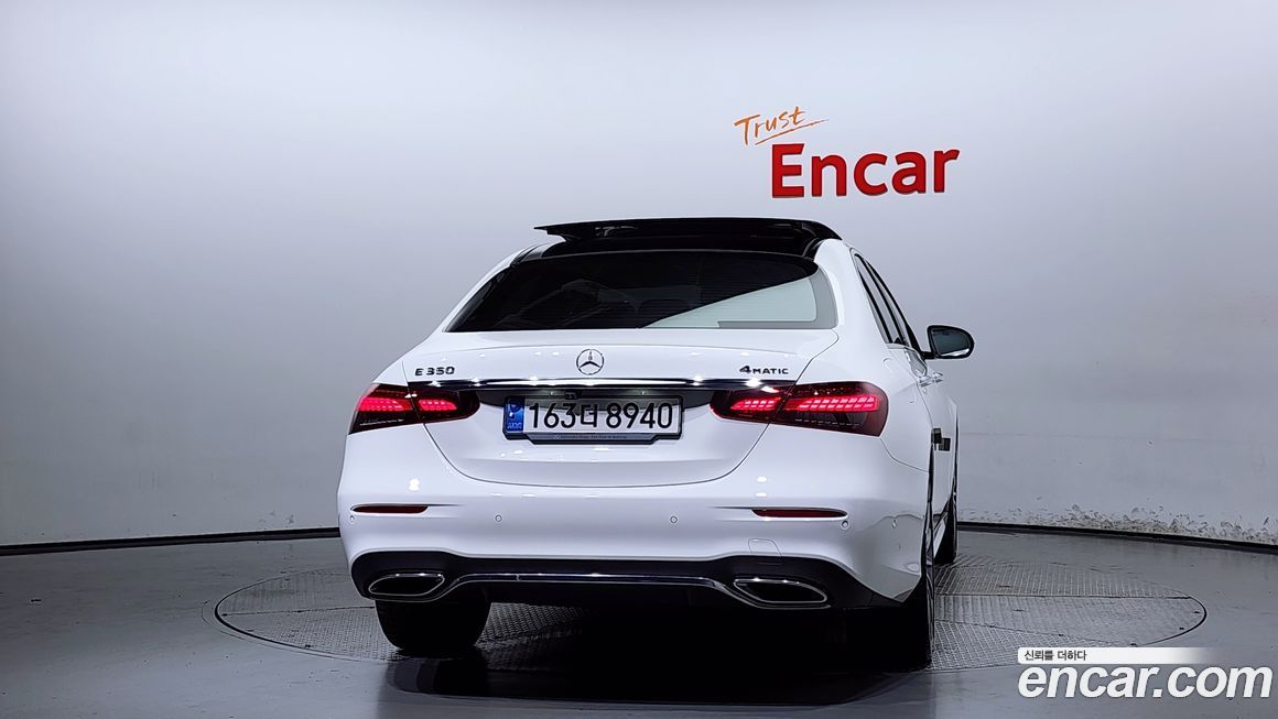 Mercedes-Benz E-Class 2021