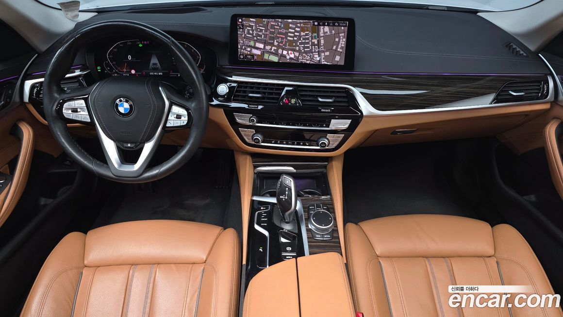 BMW 5-Series 2021