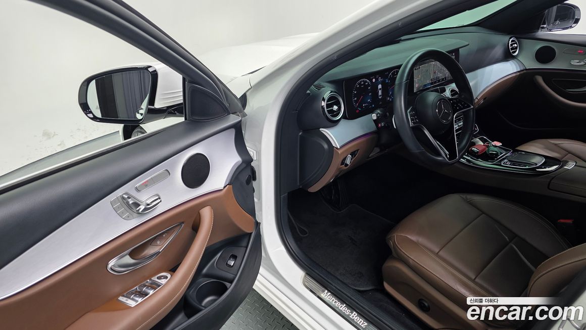 Mercedes-Benz E-Class 2021