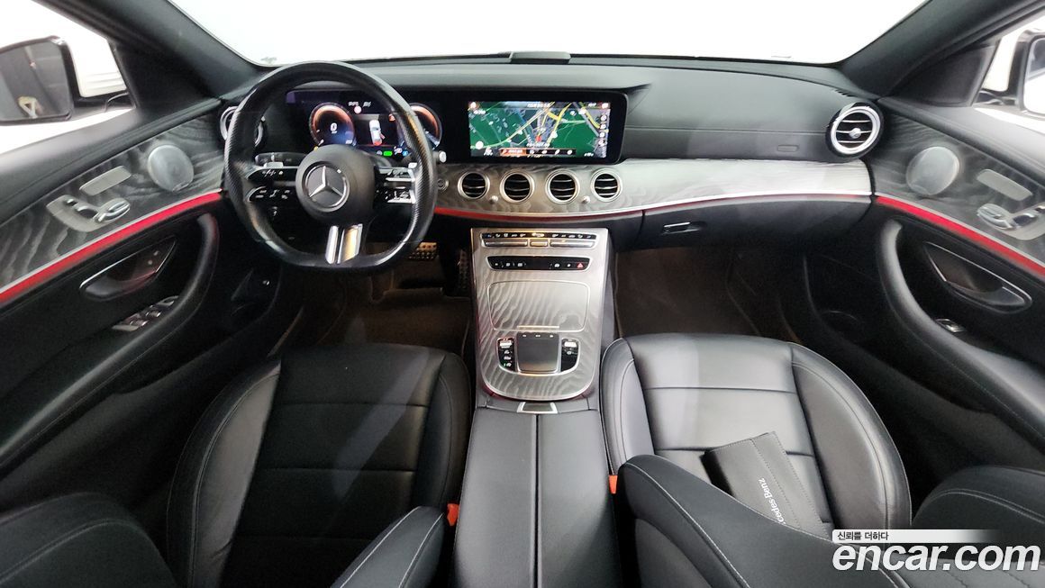 Mercedes-Benz E-Class 2021