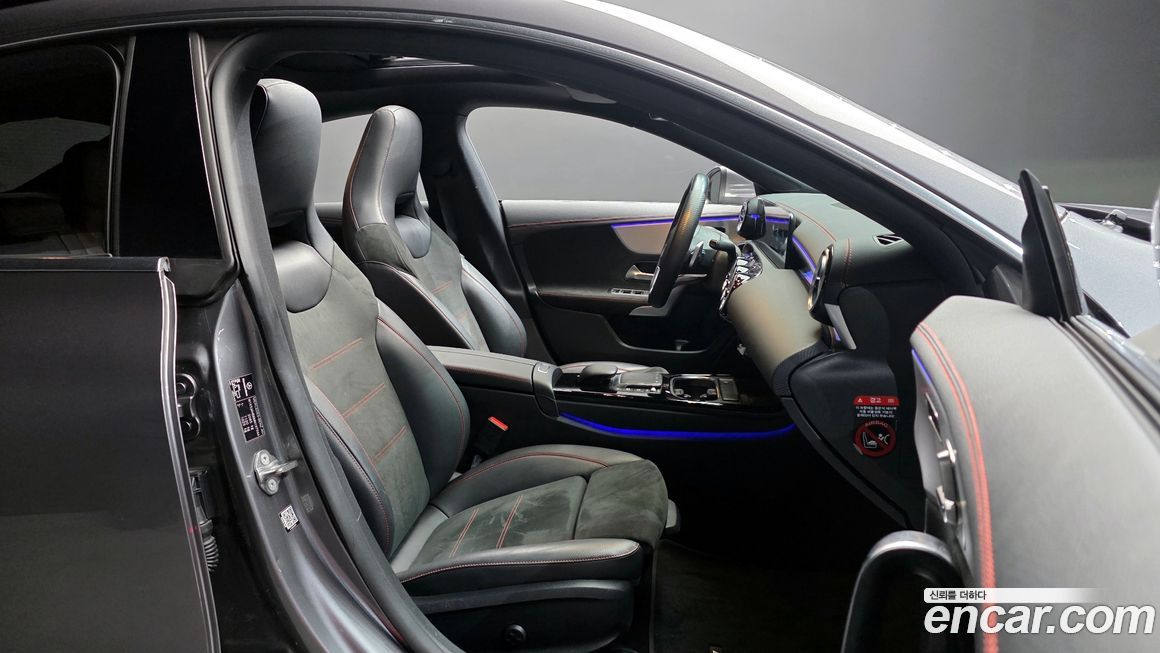 Mercedes-Benz CLA-Class 2021