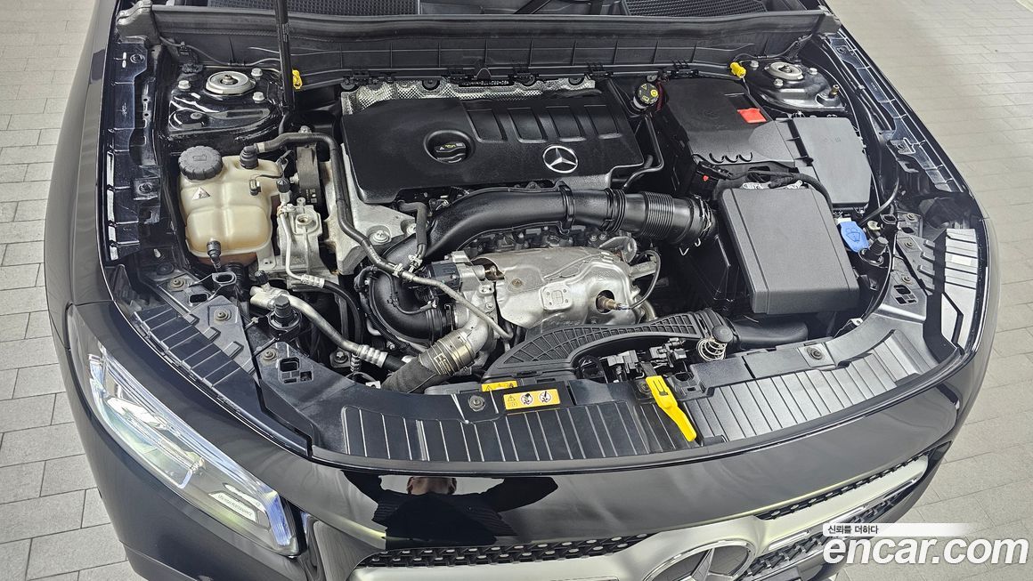 Mercedes-Benz GLB-Class 2020