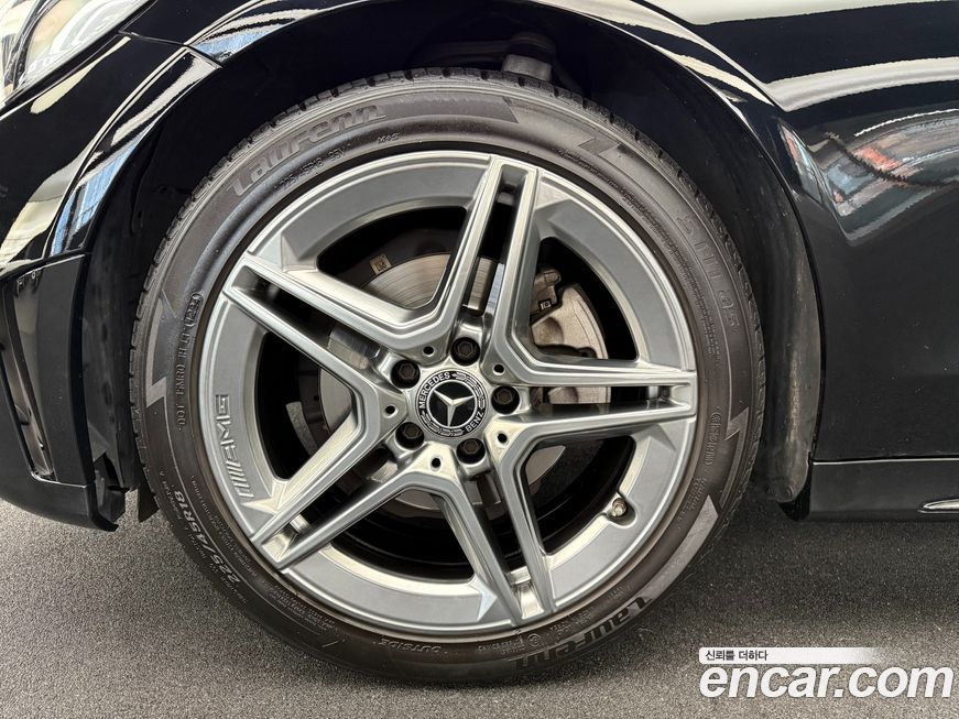 Mercedes-Benz C-Class 2021