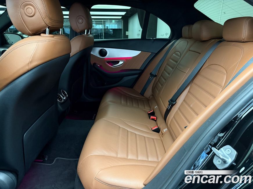 Mercedes-Benz C-Class 2021