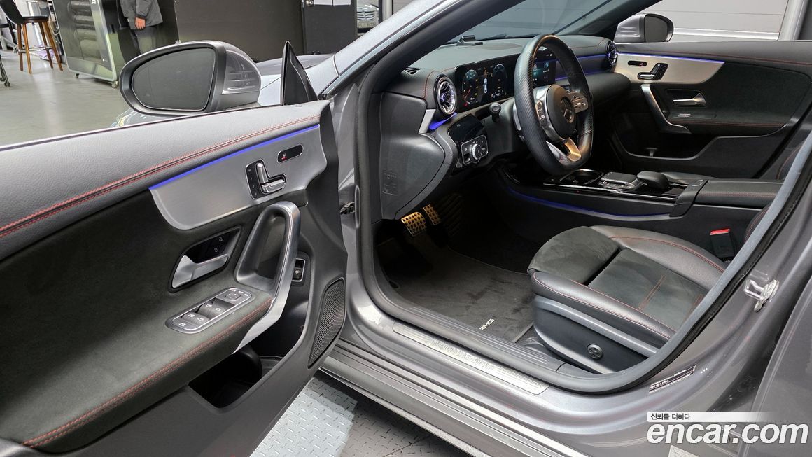 Mercedes-Benz CLA-Class 2021