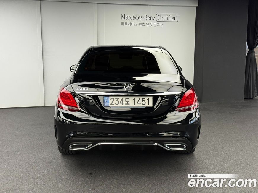 Mercedes-Benz C-Class 2021