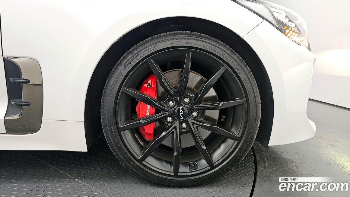 Kia Stinger 2023