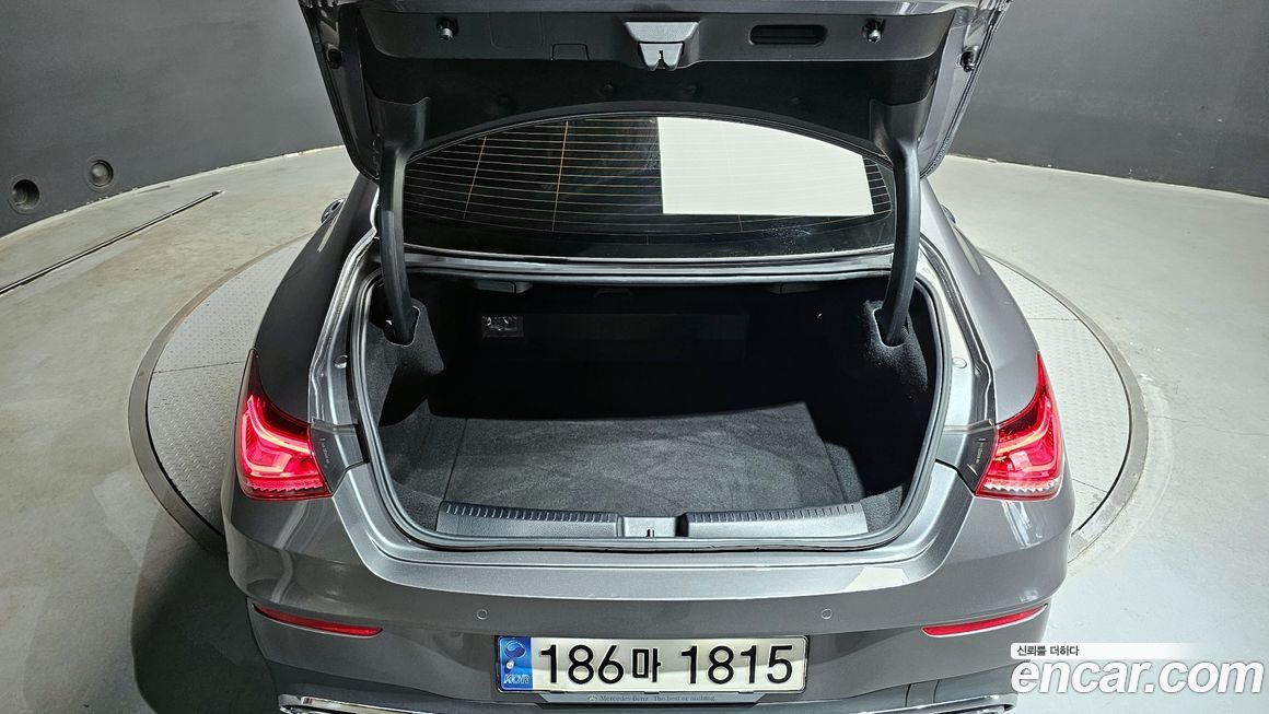 Mercedes-Benz CLA-Class 2021