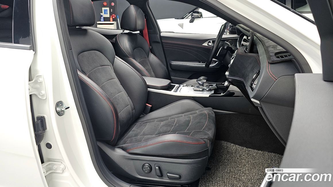 Kia Stinger 2023