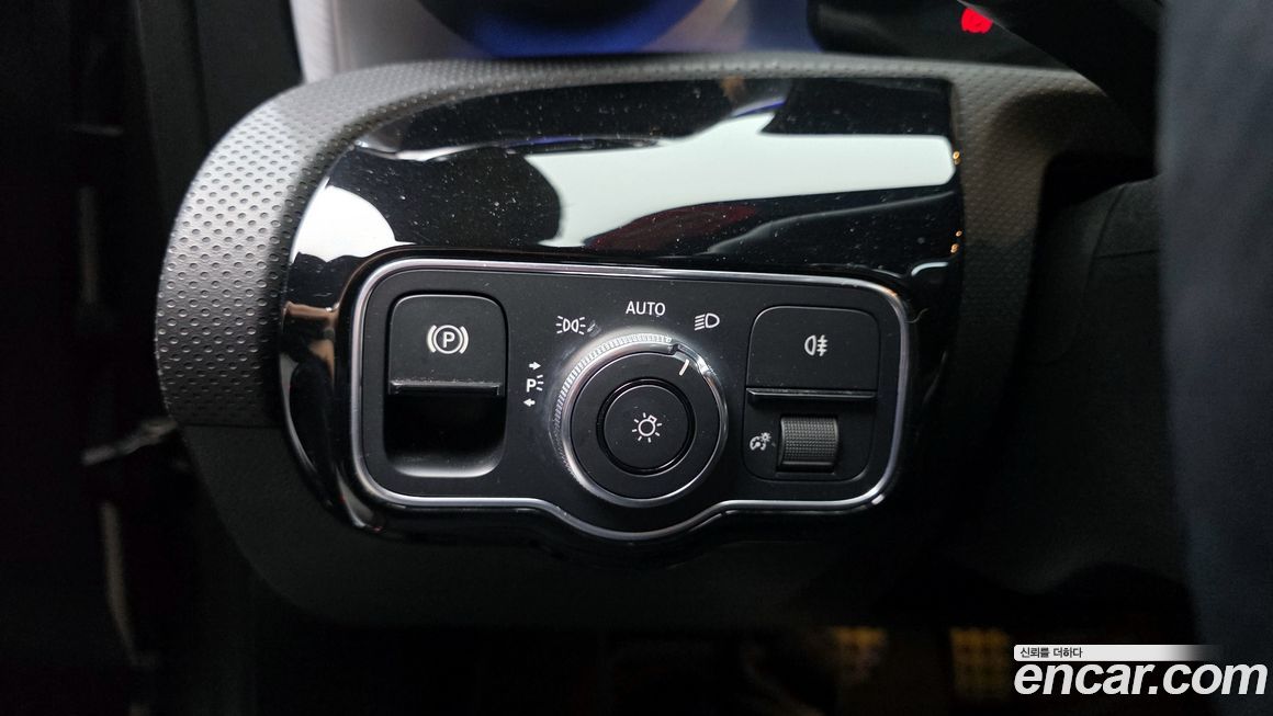 Mercedes-Benz CLA-Class 2021