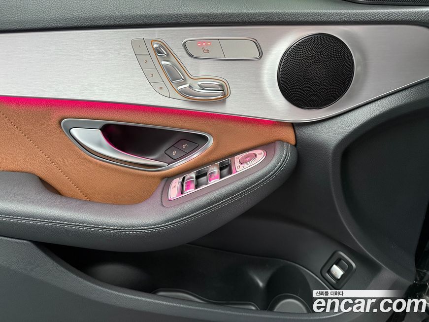 Mercedes-Benz C-Class 2021