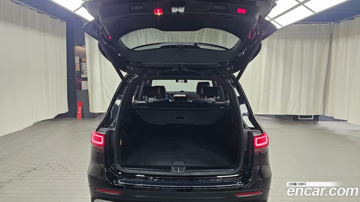 Mercedes-Benz GLB-Class 2020