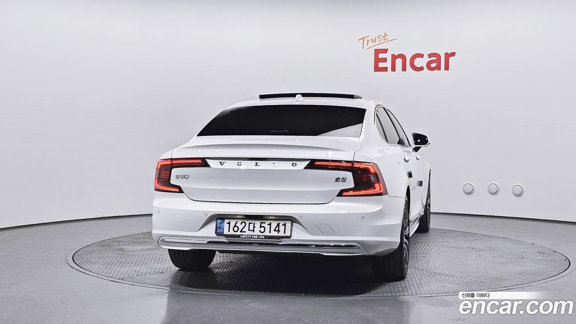 Volvo S90 2022