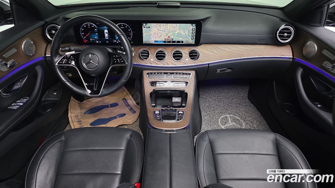 Mercedes-Benz E-Class 2021