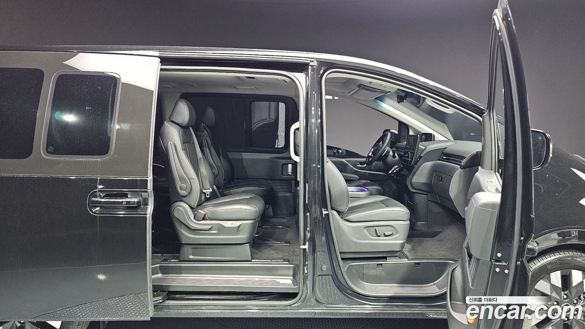 Hyundai Staria 2022