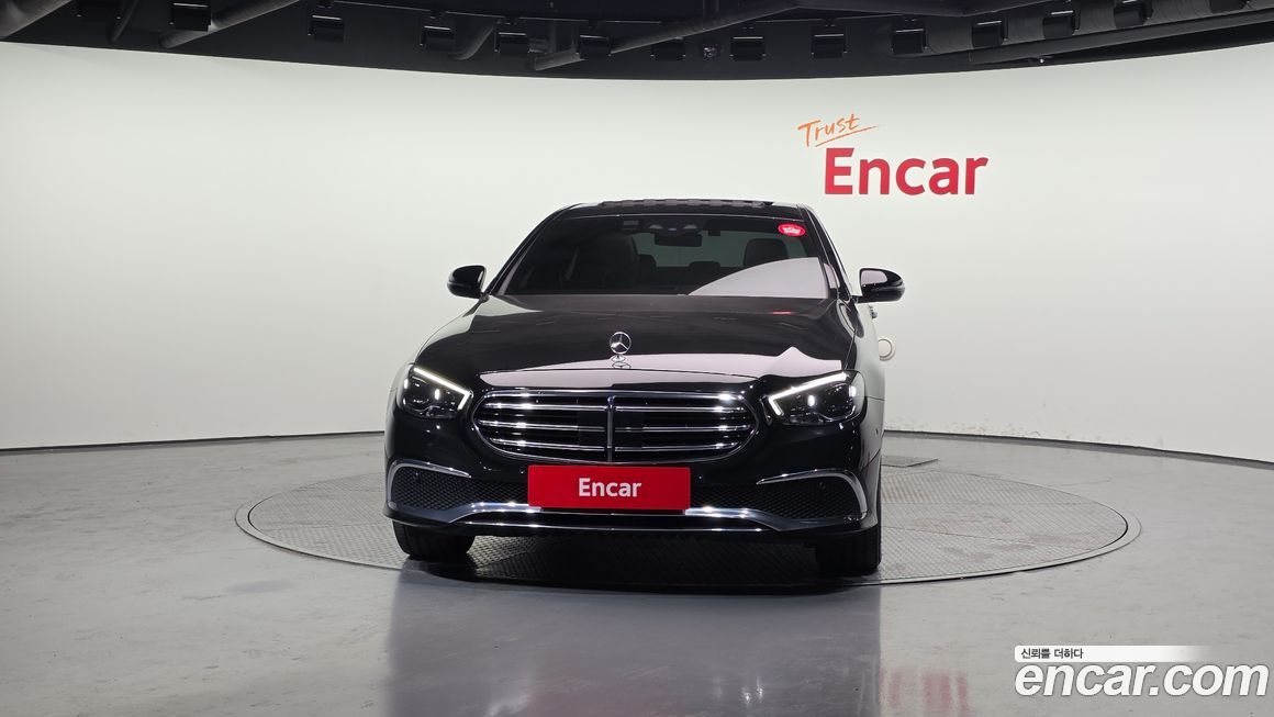 Mercedes-Benz E-Class 2021
