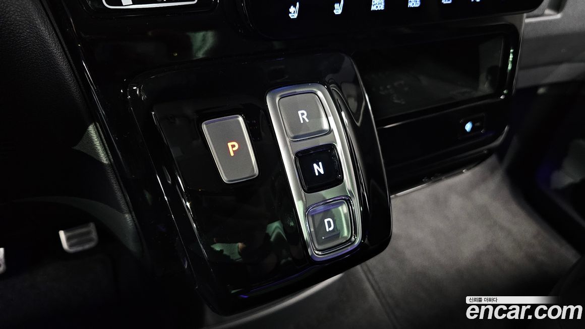 Hyundai Staria 2022