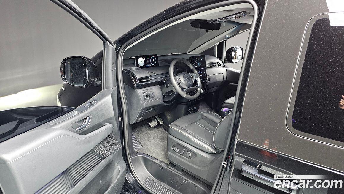 Hyundai Staria 2022