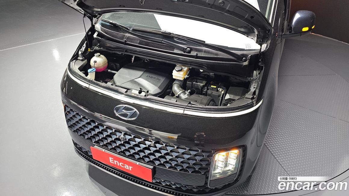 Hyundai Staria 2022