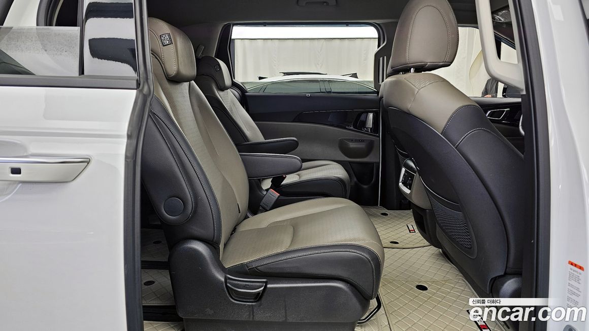 Kia Canival 2025