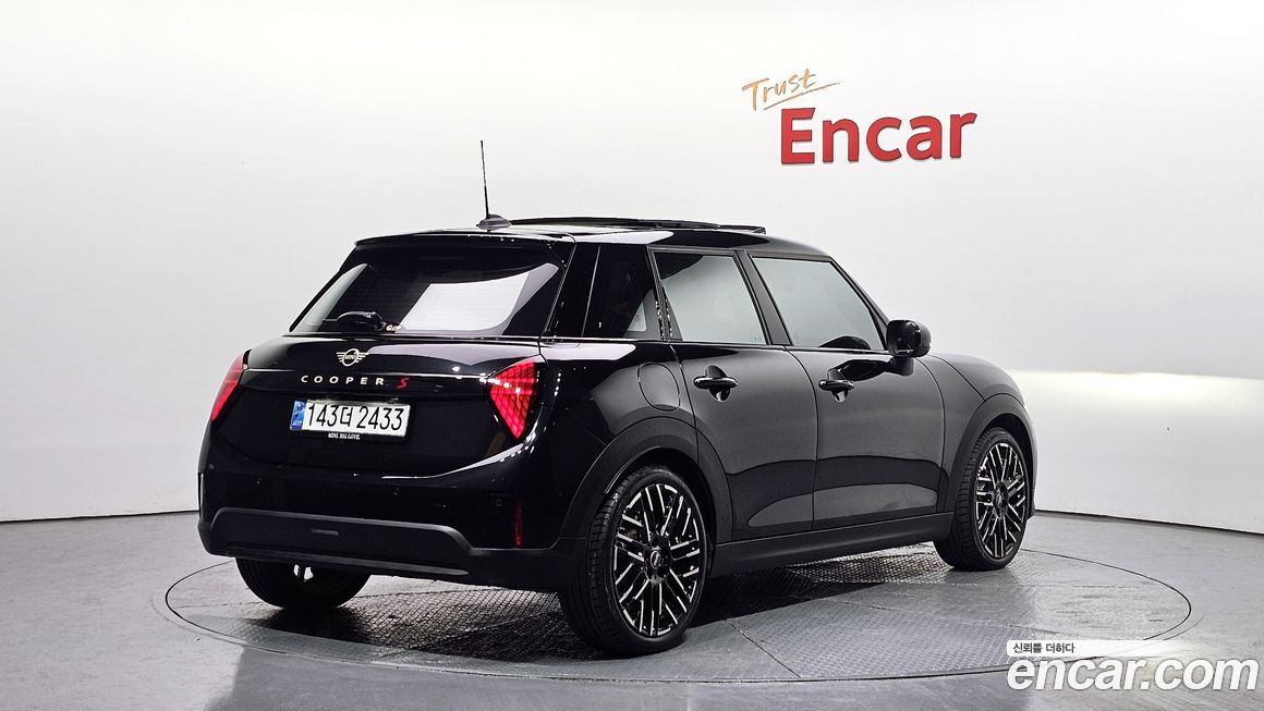 Mini Cooper 2025