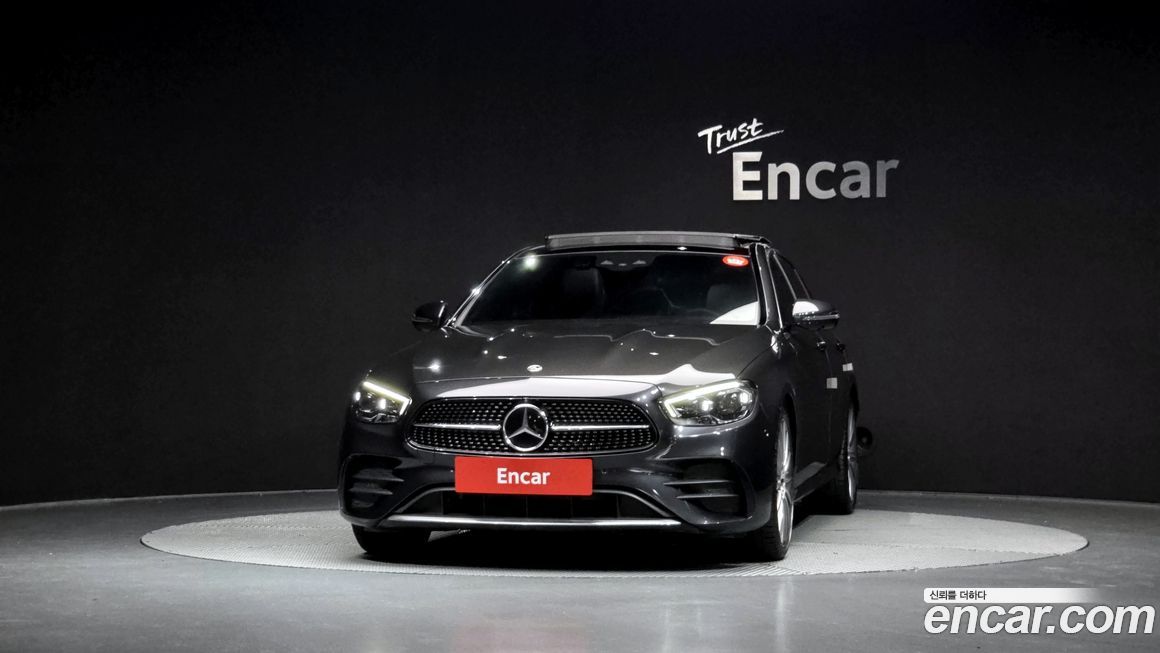 Mercedes-Benz E-Class 2022