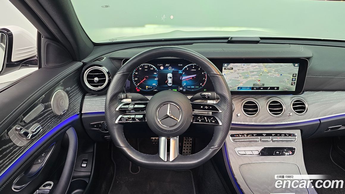 Mercedes-Benz E-Class 2021