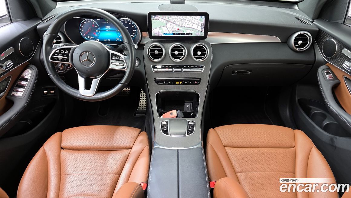 Mercedes-Benz GLC-Class 2021