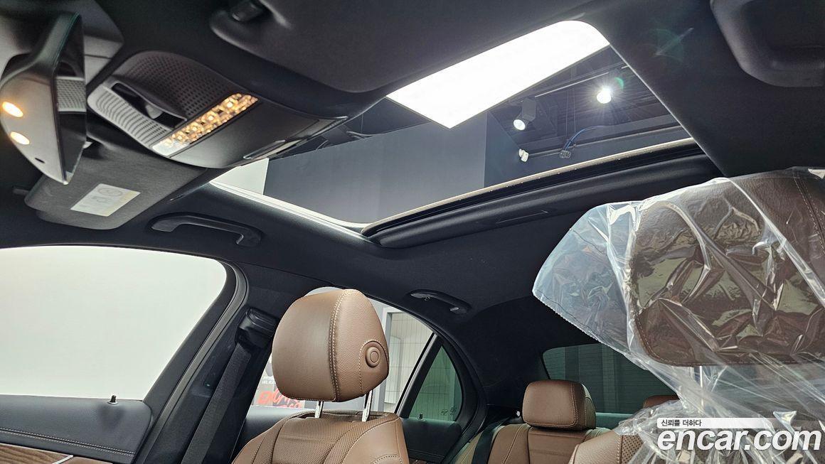 Mercedes-Benz E-Class 2021