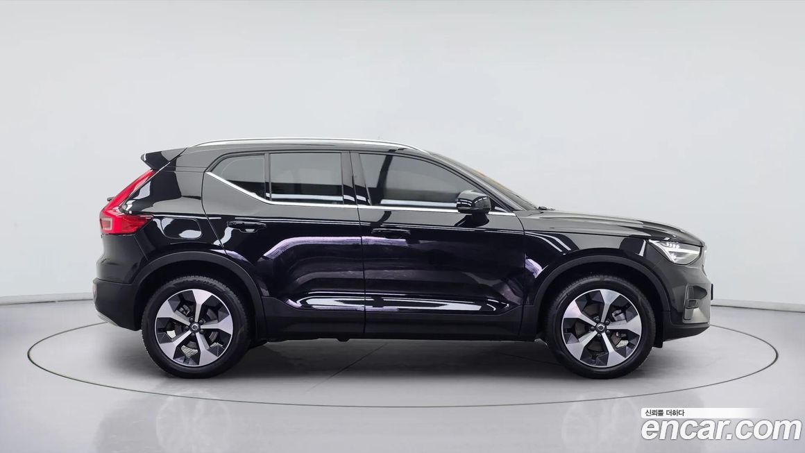 Volvo XC40 2024