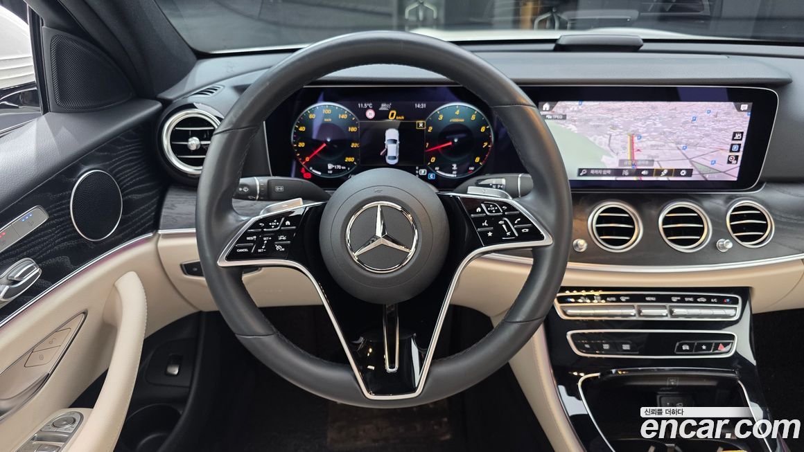 Mercedes-Benz E-Class 2022