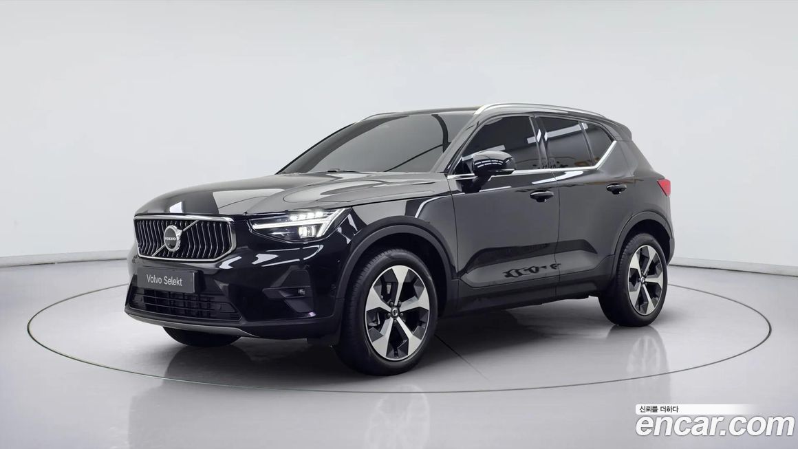 Volvo XC40 2024