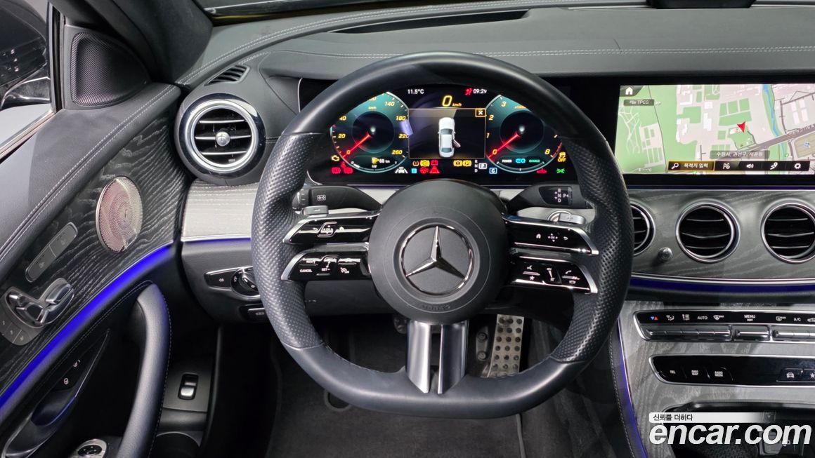 Mercedes-Benz E-Class 2022