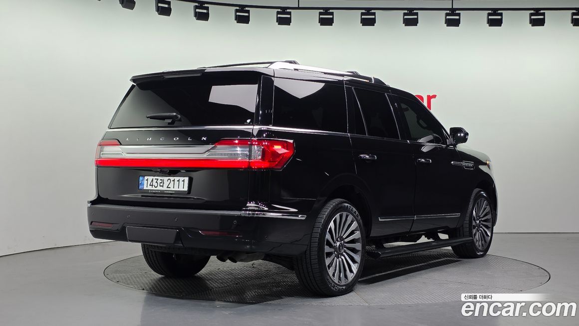 Lincoln Navigator 2021