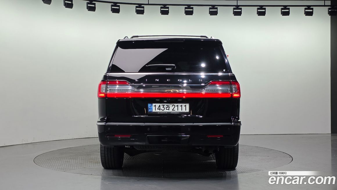 Lincoln Navigator 2021