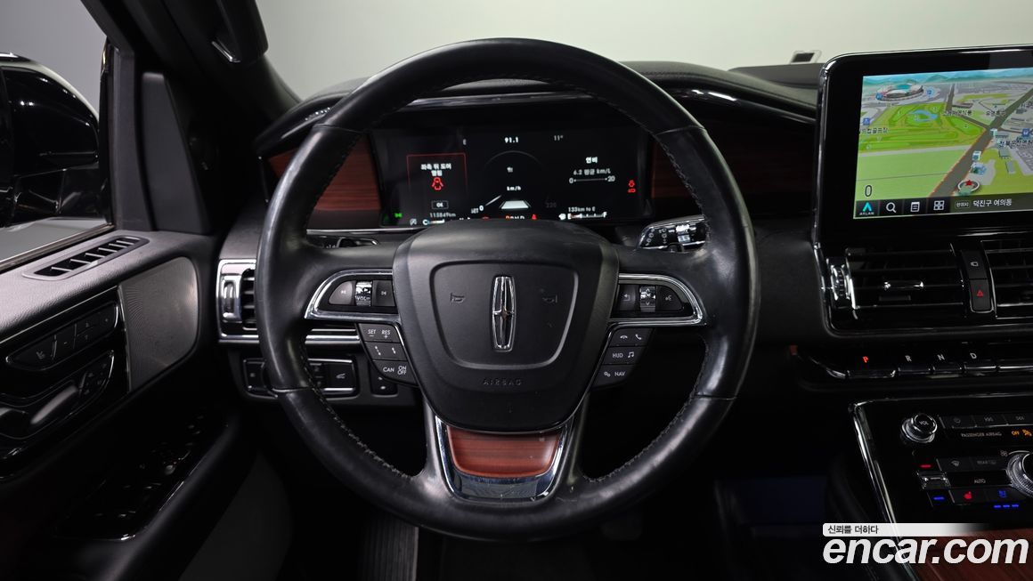 Lincoln Navigator 2021