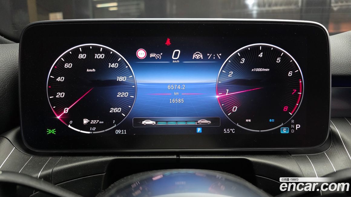 Mercedes-Benz C-Class 2024