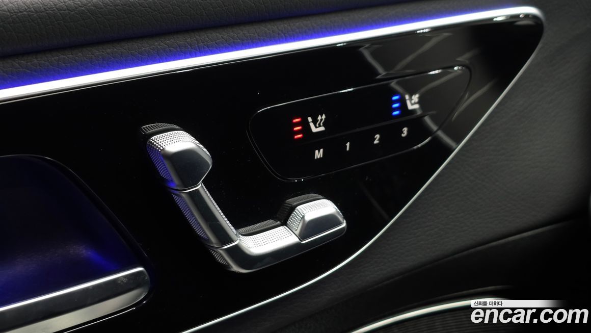 Mercedes-Benz C-Class 2024