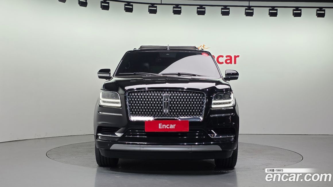 Lincoln Navigator 2021