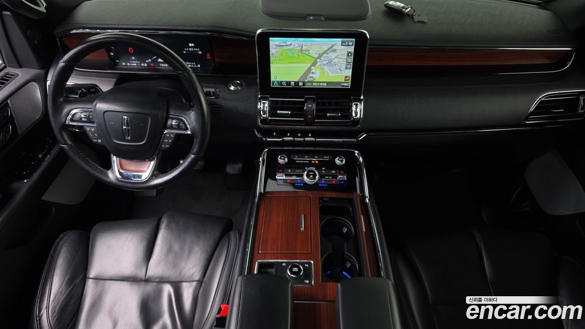 Lincoln Navigator 2021