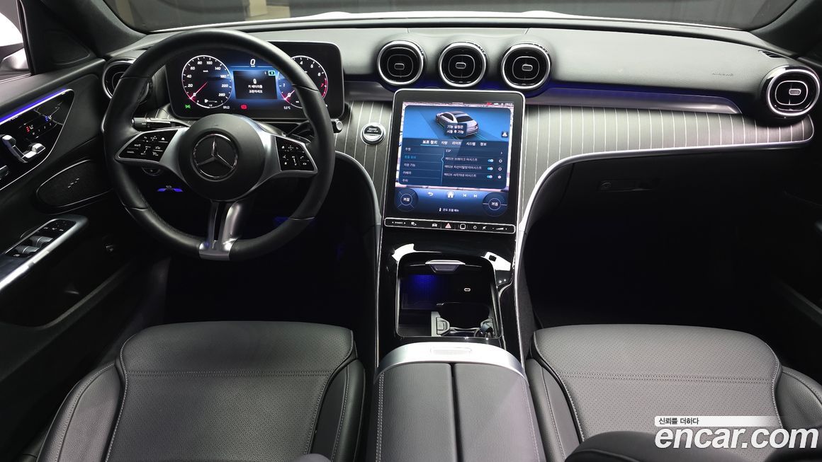 Mercedes-Benz C-Class 2024