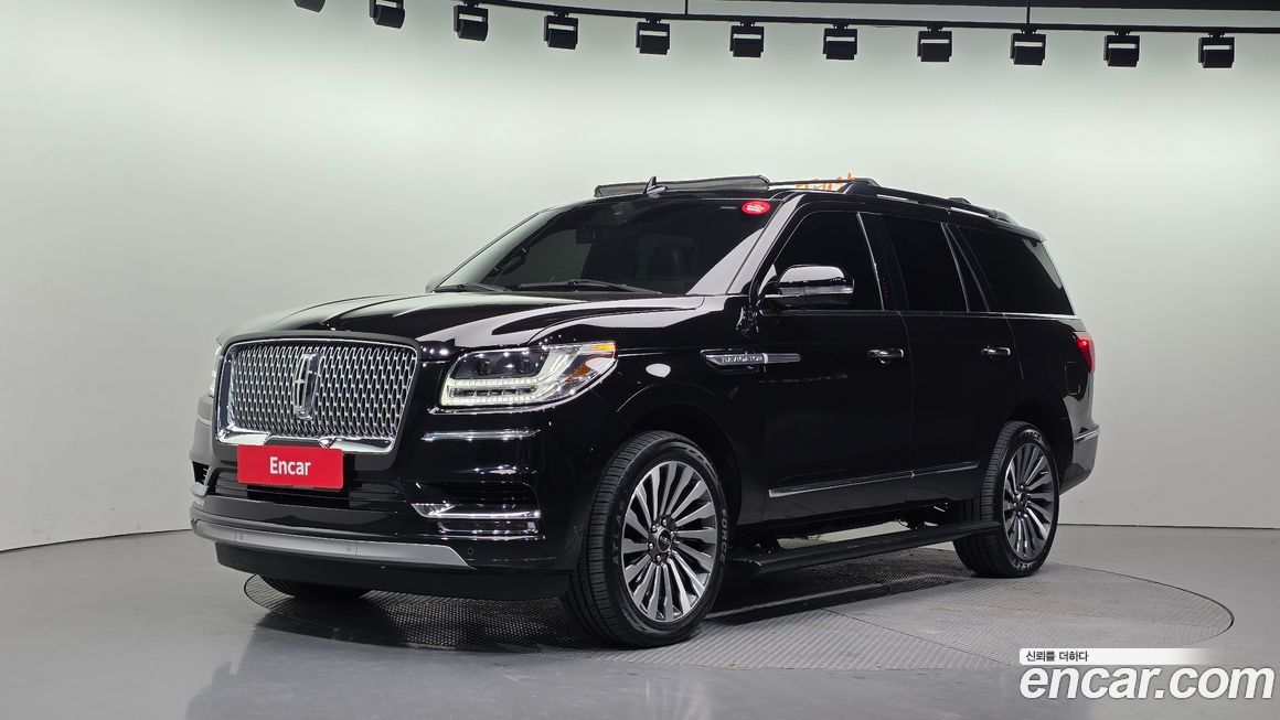 Lincoln Navigator 2021