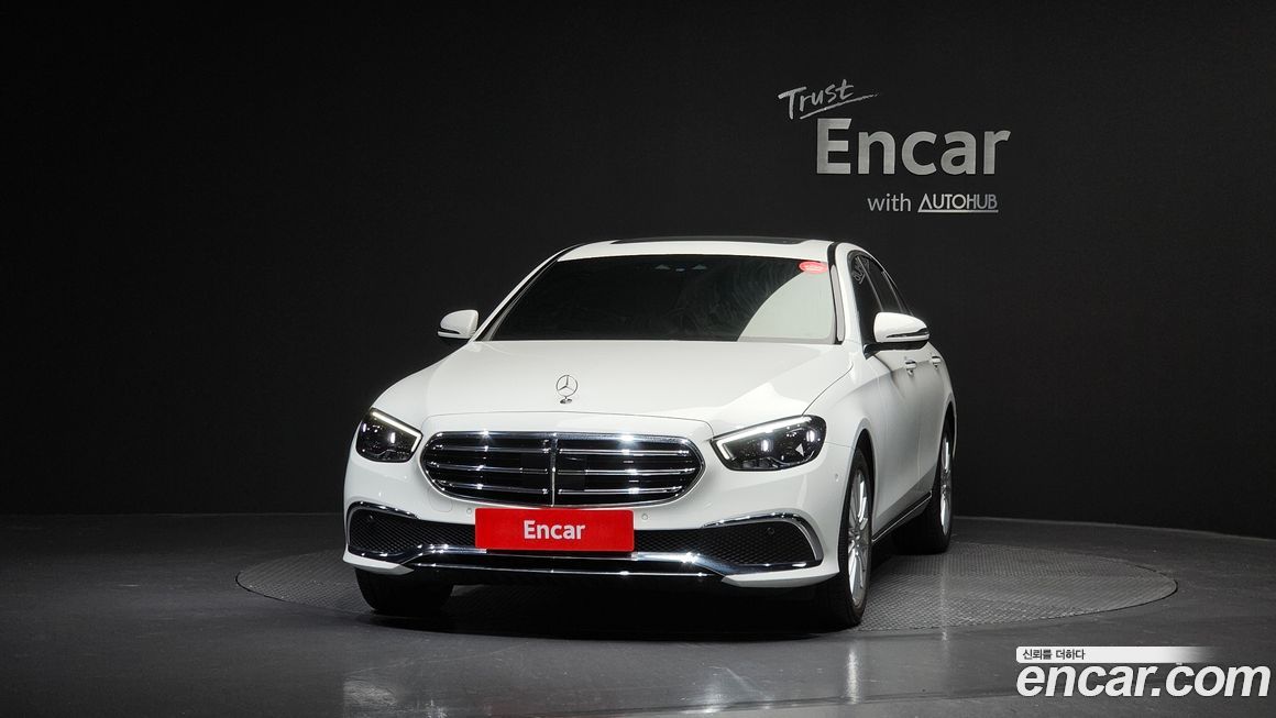 Mercedes-Benz E-Class 2022
