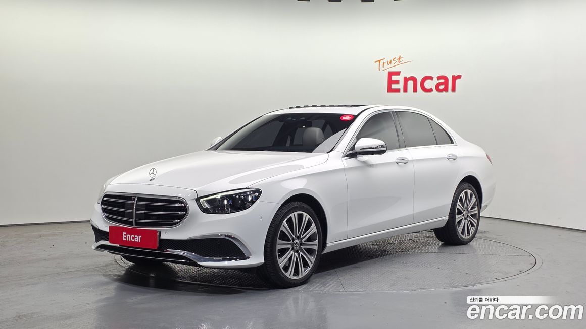 Mercedes-Benz E-Class 2023