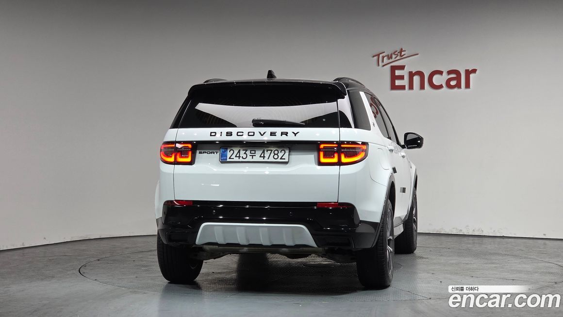 Land Rover Discovery Sport 2025