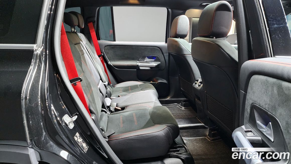 Mercedes-Benz GLB-Class 2023